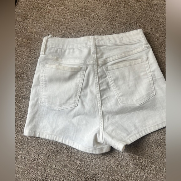 WILD FABLE - women’s white high waisted shorts - Picture 2 of 4